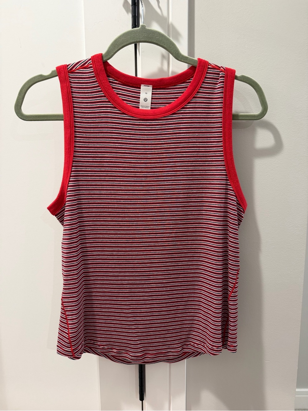 Lululemon Holdtight Crewneck Tank Size 10